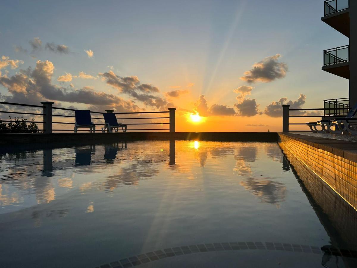 Hillsboro Condominiums バセテール エクステリア 写真